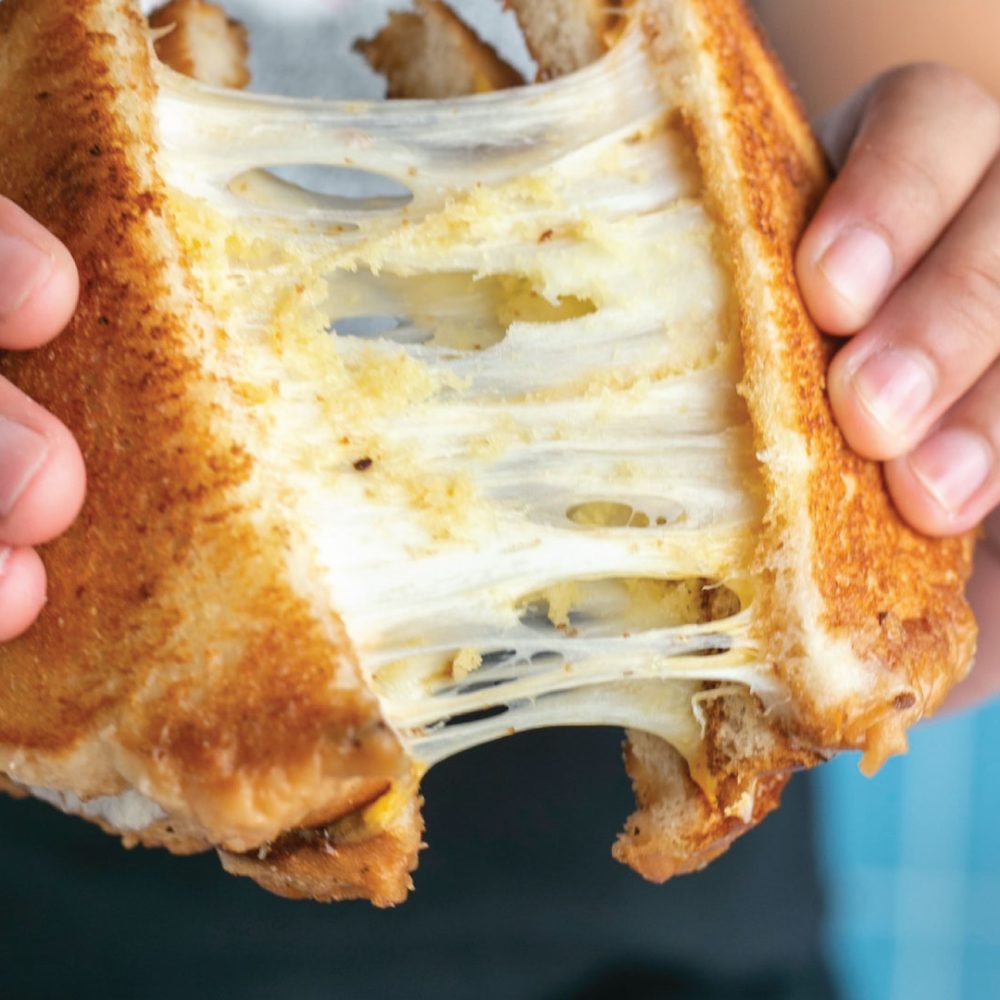 grilled-cheese-pull-hero